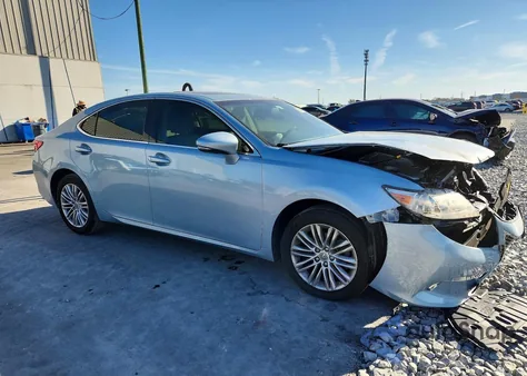 2013 Lexus Es 350 z USA, uszkodzony, nr VIN JTHBK1GG8D2028343